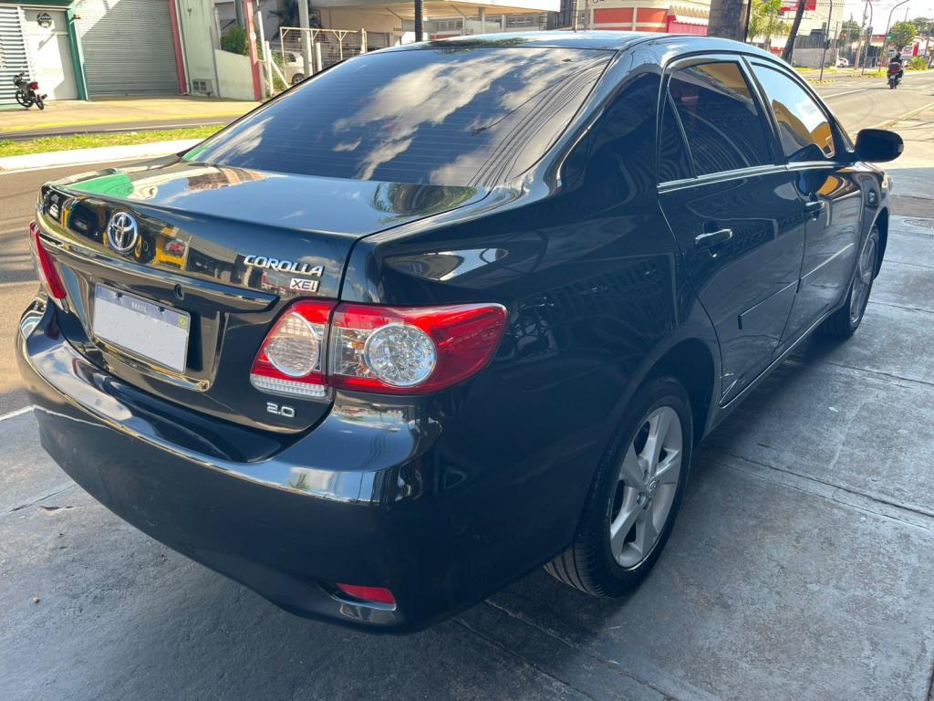 TOYOTA Corolla - Foto