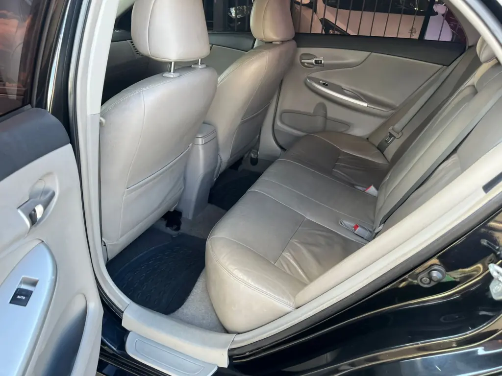 TOYOTA Corolla - Foto
