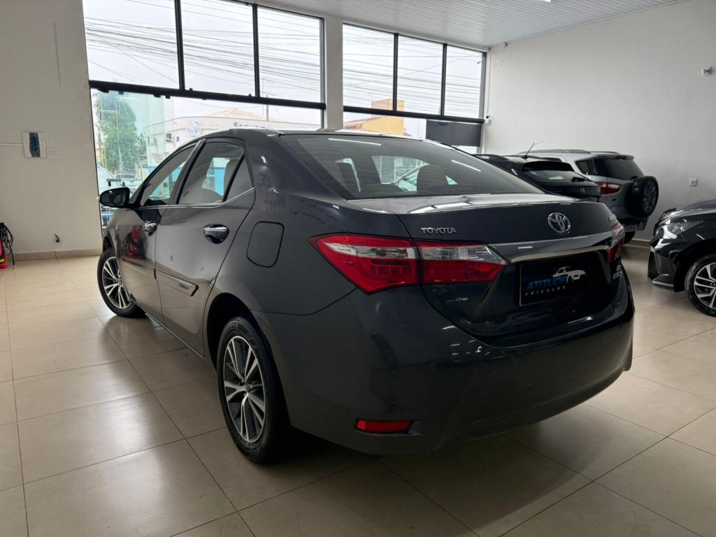 TOYOTA Corolla - Foto