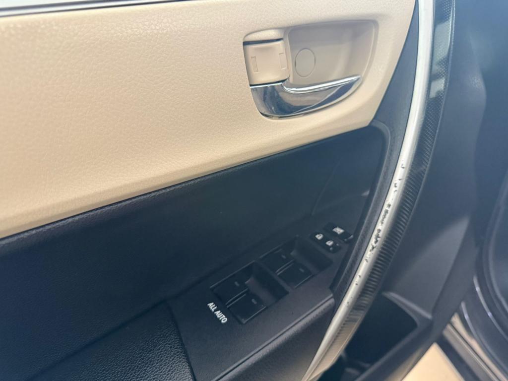 TOYOTA Corolla - Foto