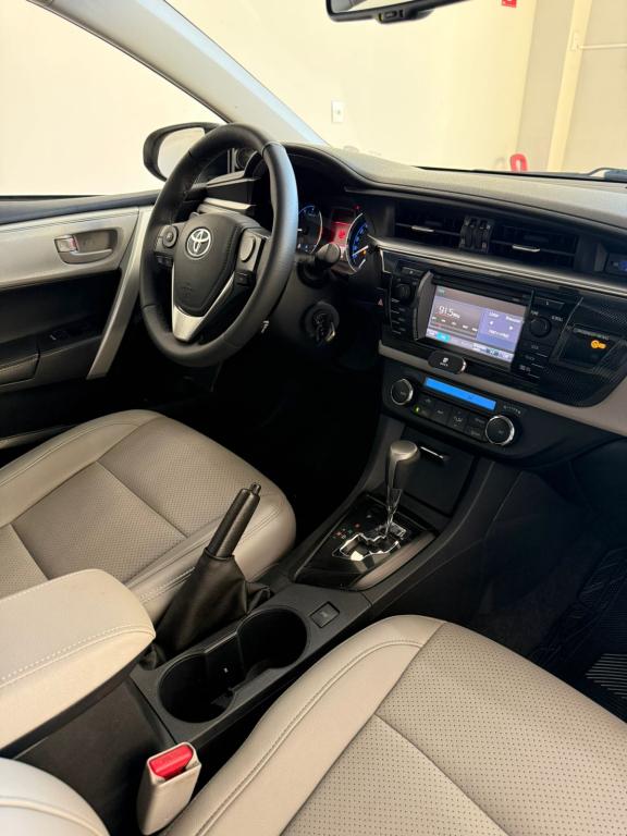 TOYOTA Corolla - Foto