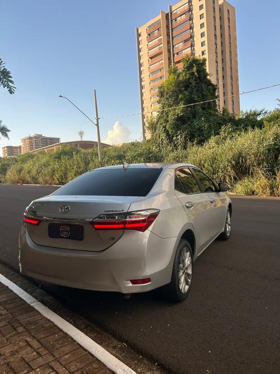 TOYOTA Corolla - Foto