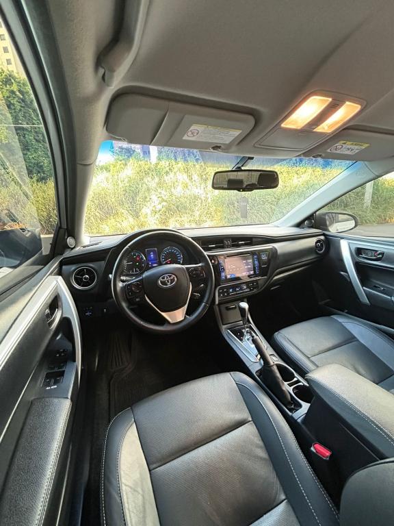 TOYOTA Corolla - Foto