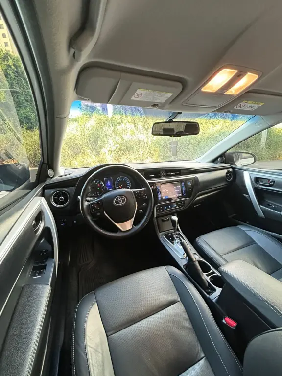 TOYOTA Corolla - Foto