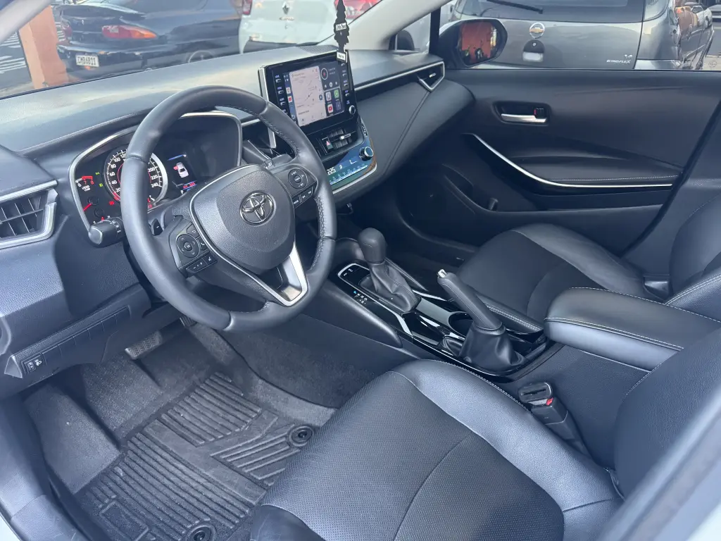 TOYOTA Corolla - Foto