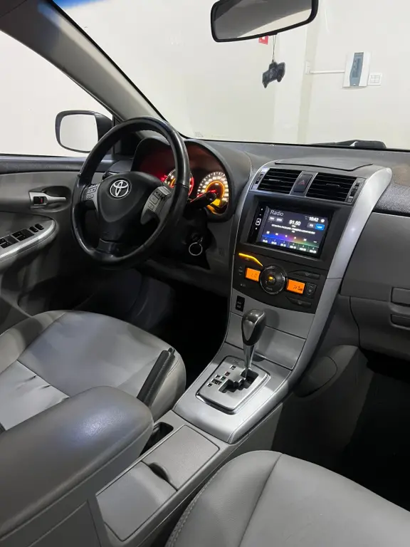 TOYOTA Corolla - Foto