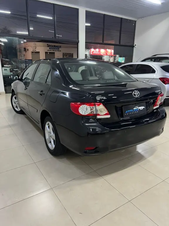 TOYOTA Corolla - Foto