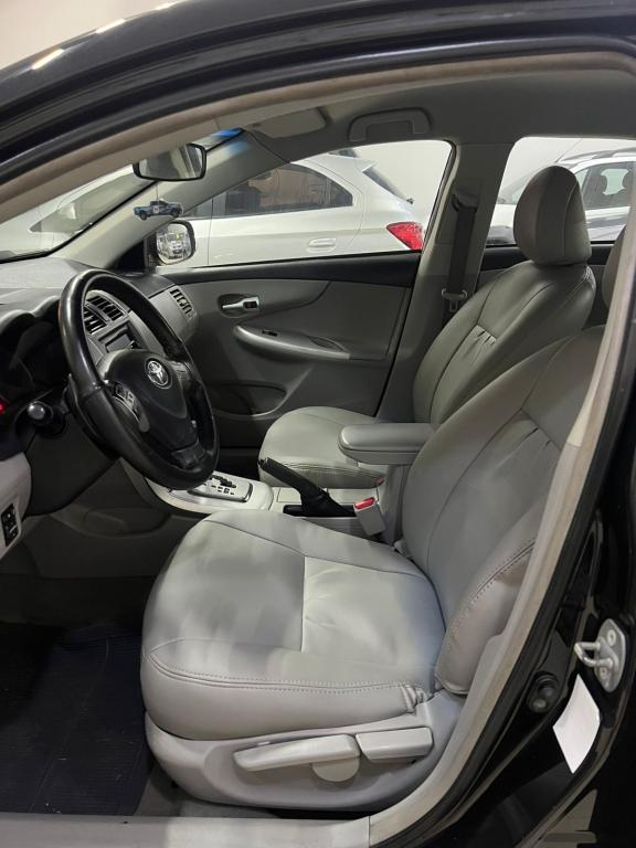 TOYOTA Corolla - Foto