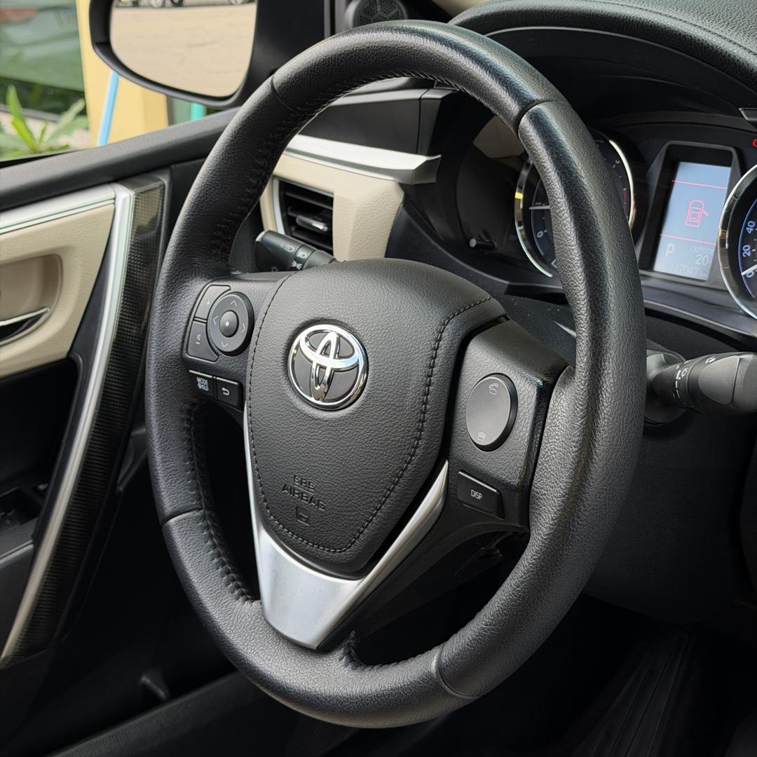 TOYOTA Corolla - Foto