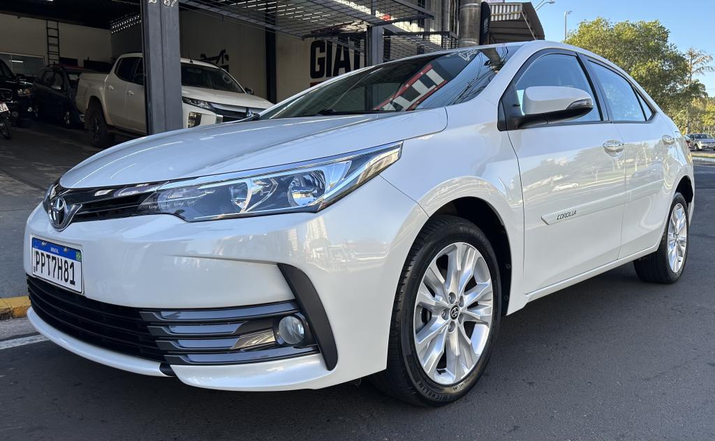 TOYOTA Corolla - Foto