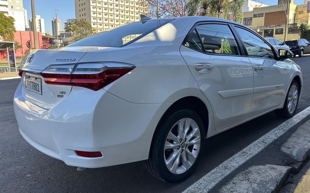 TOYOTA Corolla - Foto