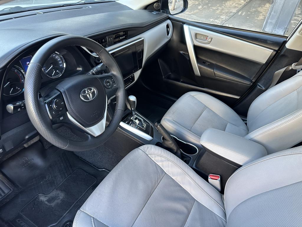 TOYOTA Corolla - Foto