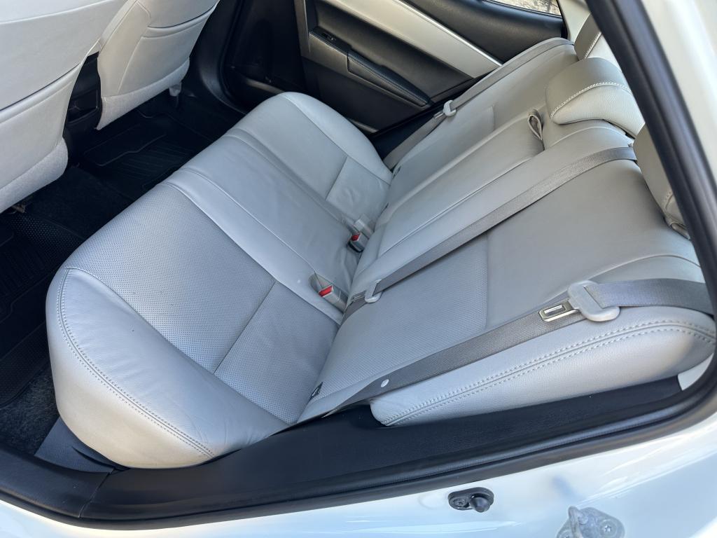 TOYOTA Corolla - Foto