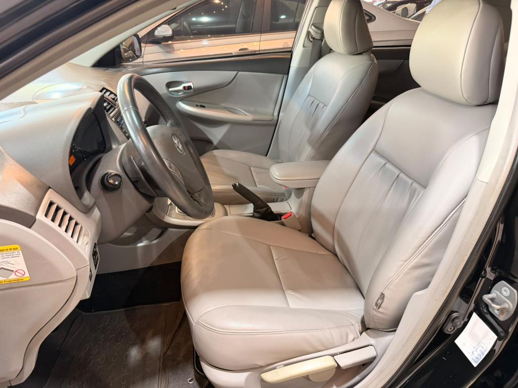 TOYOTA Corolla - Foto