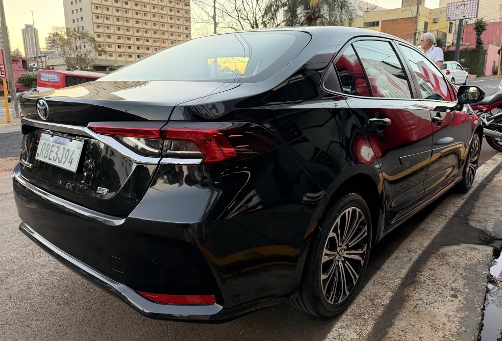 TOYOTA Corolla - Foto