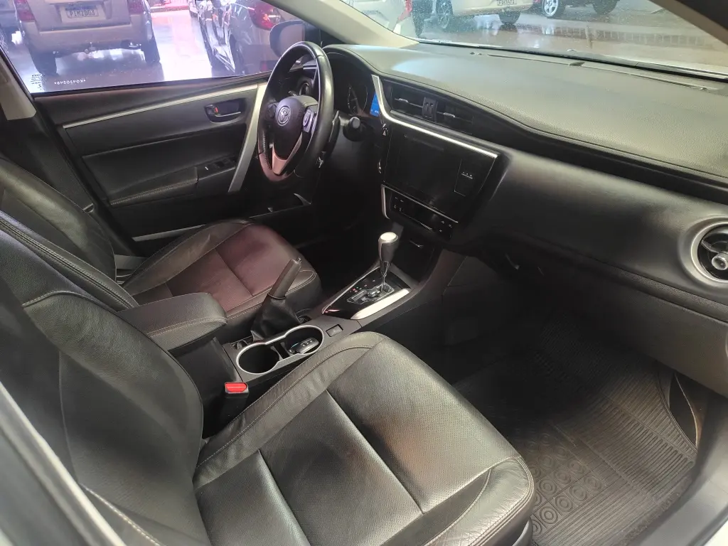 TOYOTA Corolla - Foto