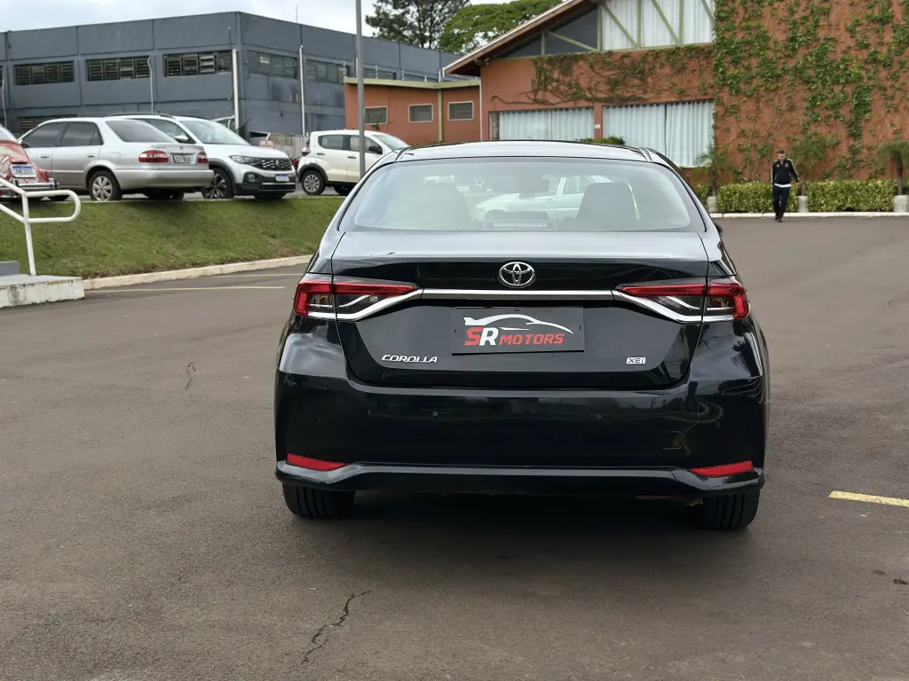 TOYOTA Corolla - Foto