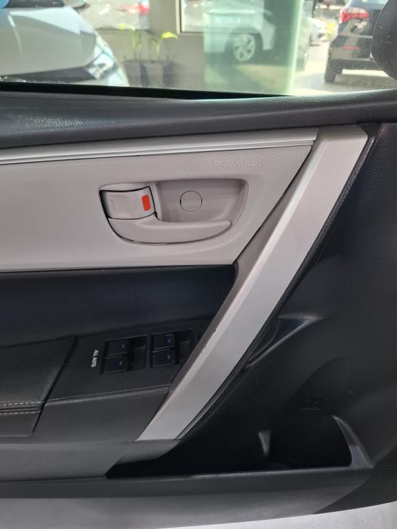 TOYOTA Corolla - Foto
