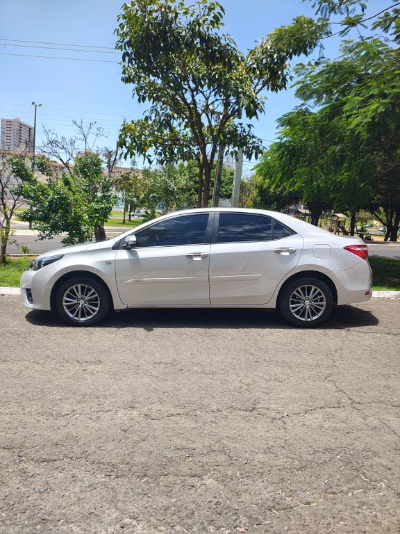 TOYOTA Corolla - Foto