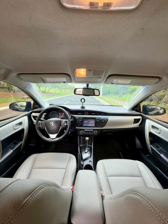 TOYOTA Corolla - Foto