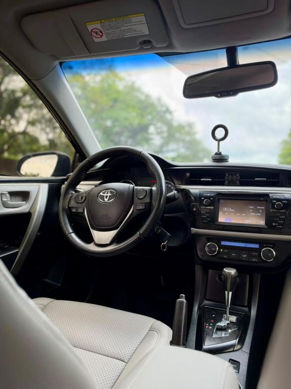 TOYOTA Corolla - Foto