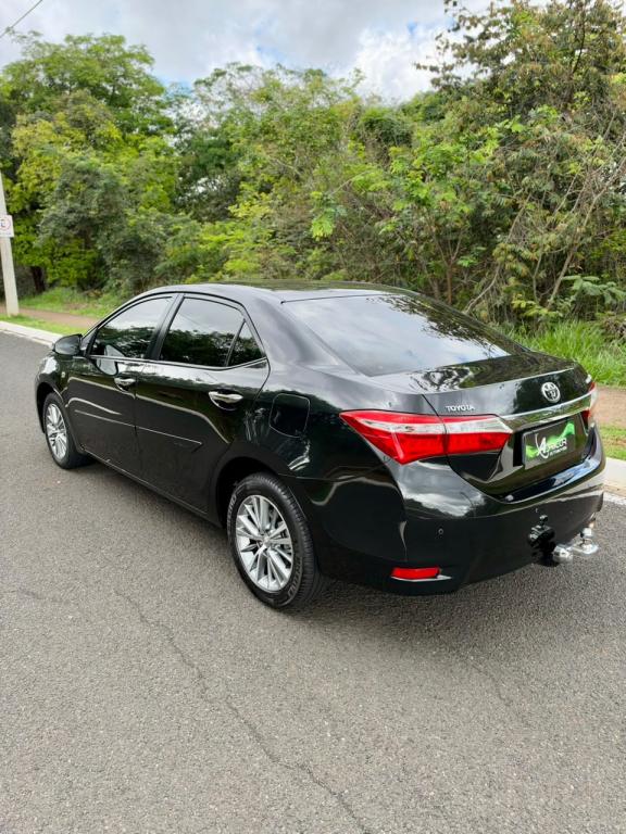 TOYOTA Corolla - Foto