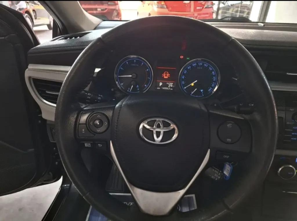 TOYOTA Corolla - Foto