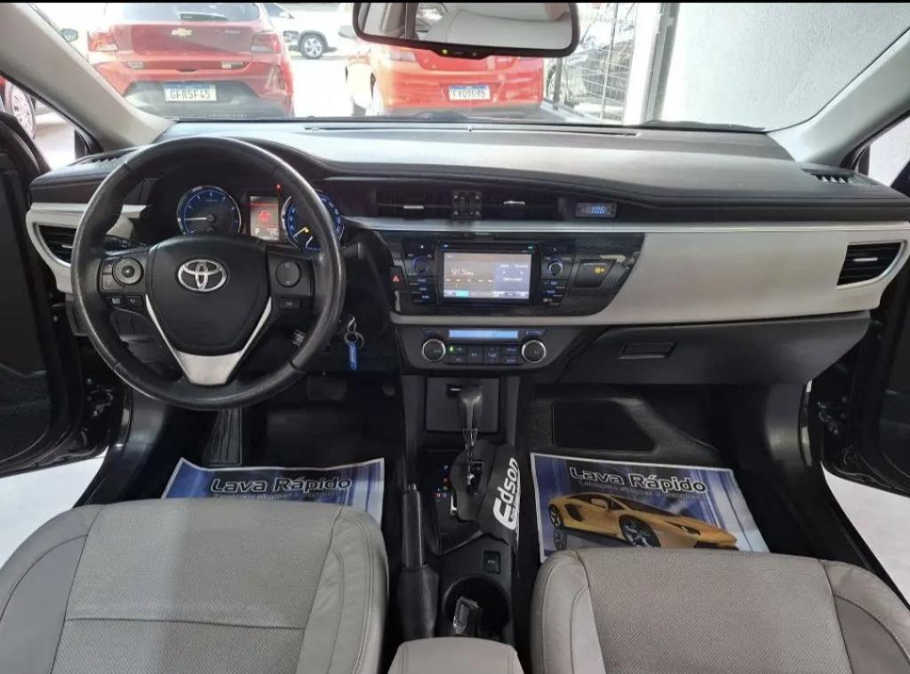 TOYOTA Corolla - Foto