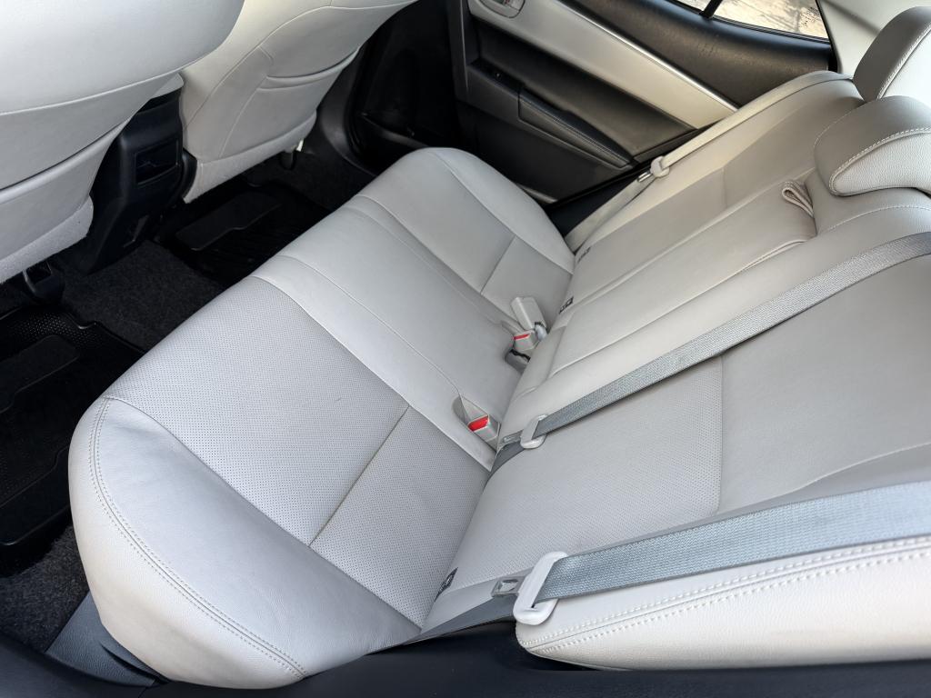 TOYOTA Corolla - Foto