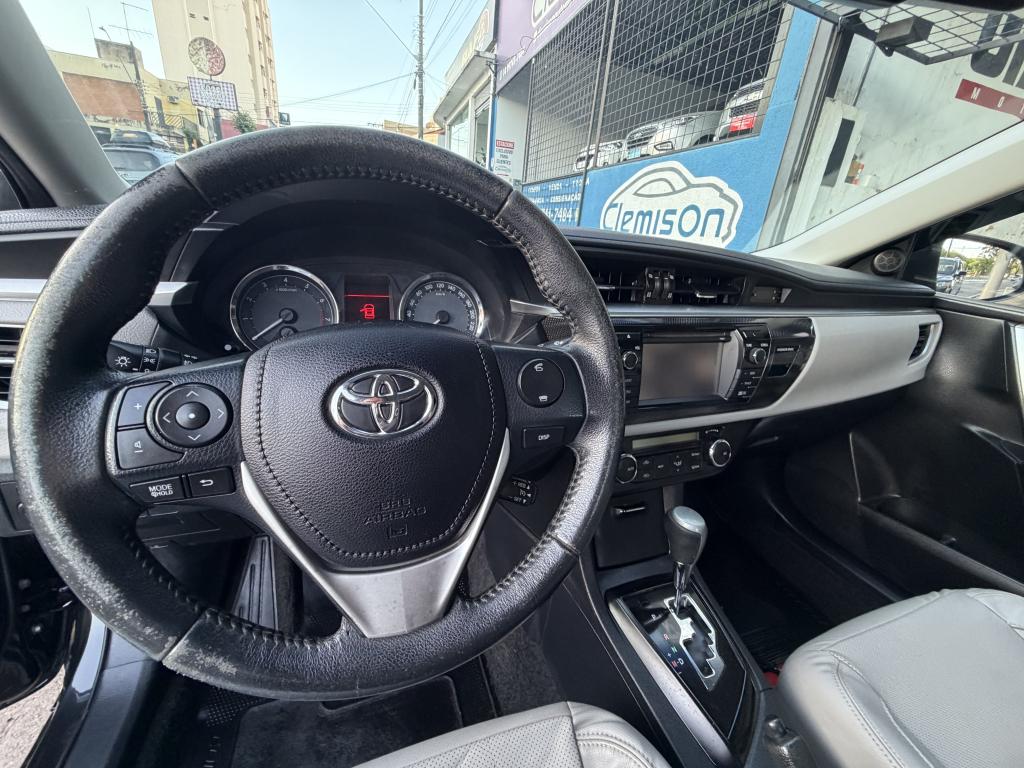 TOYOTA Corolla - Foto