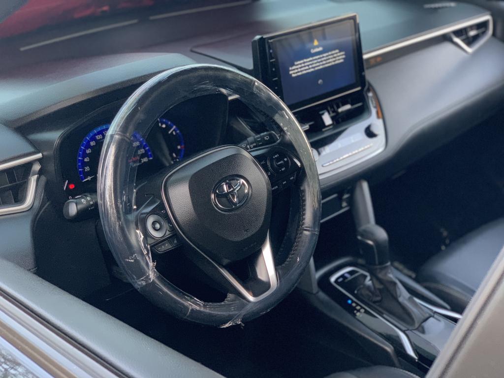 TOYOTA Corolla Cross - Foto