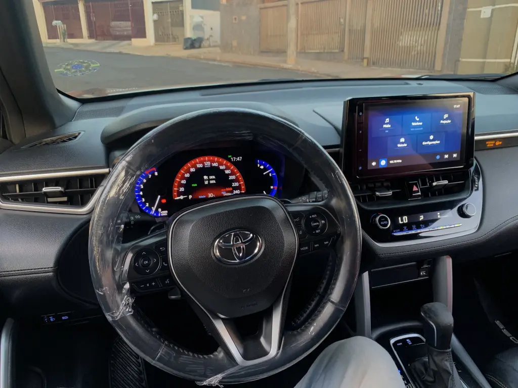 TOYOTA Corolla Cross - Foto