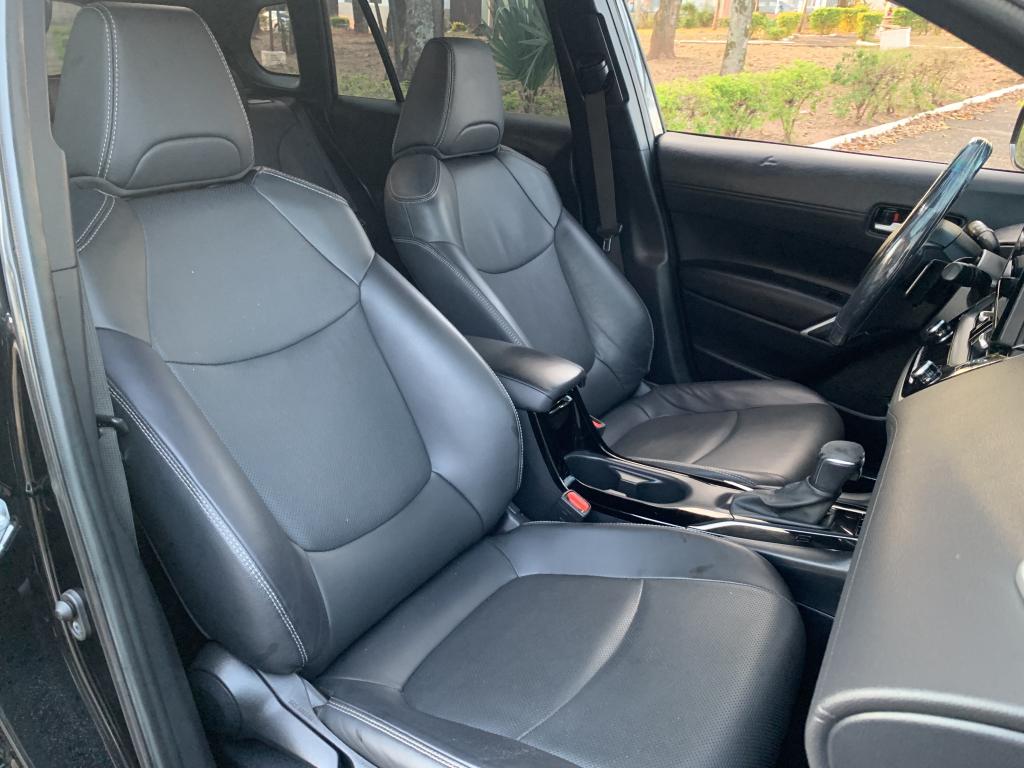 TOYOTA Corolla Cross - Foto