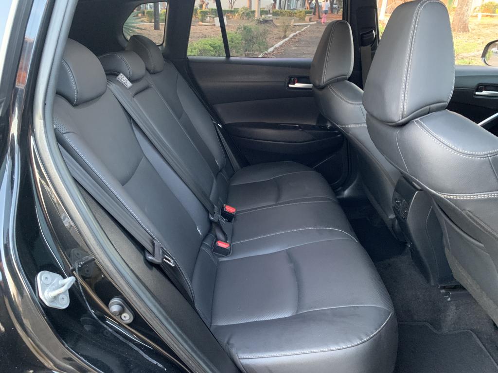 TOYOTA Corolla Cross - Foto