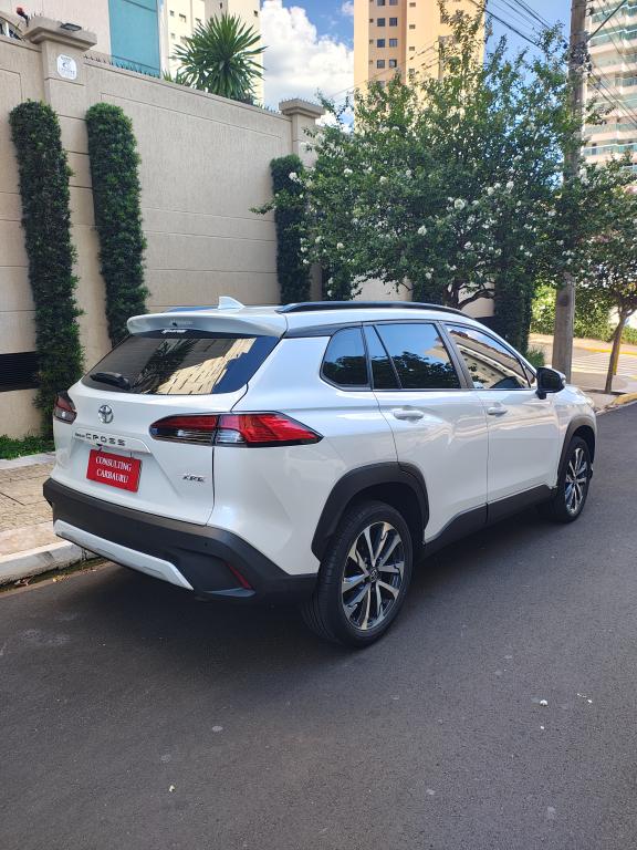 TOYOTA Corolla Cross - Foto