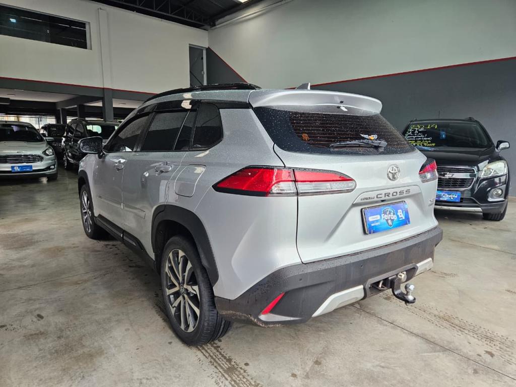 TOYOTA Corolla Cross - Foto