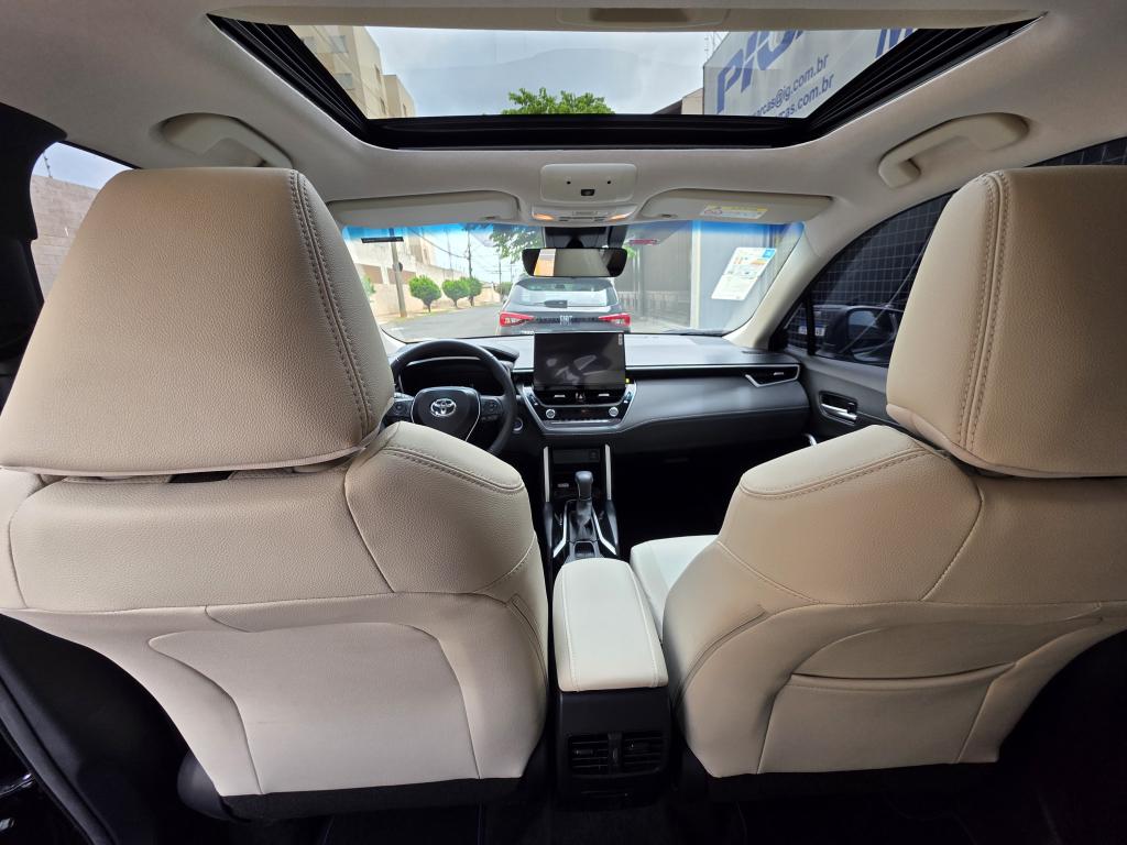 TOYOTA Corolla Cross - Foto