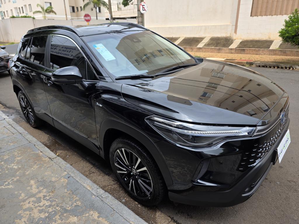 TOYOTA Corolla Cross - Foto