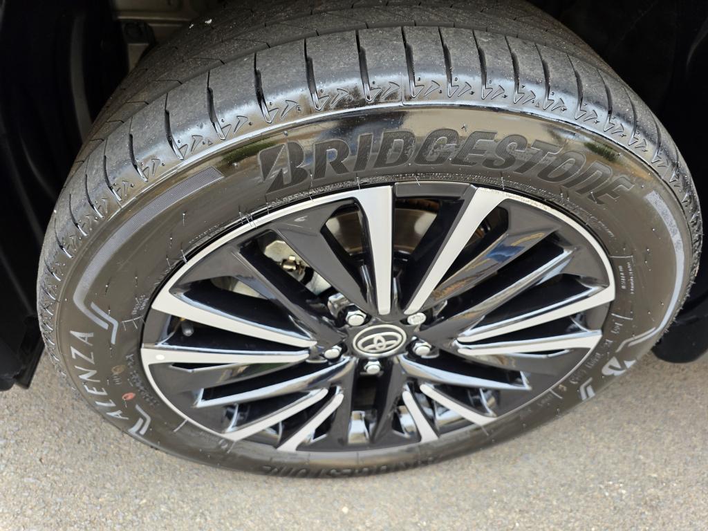 TOYOTA Corolla Cross - Foto