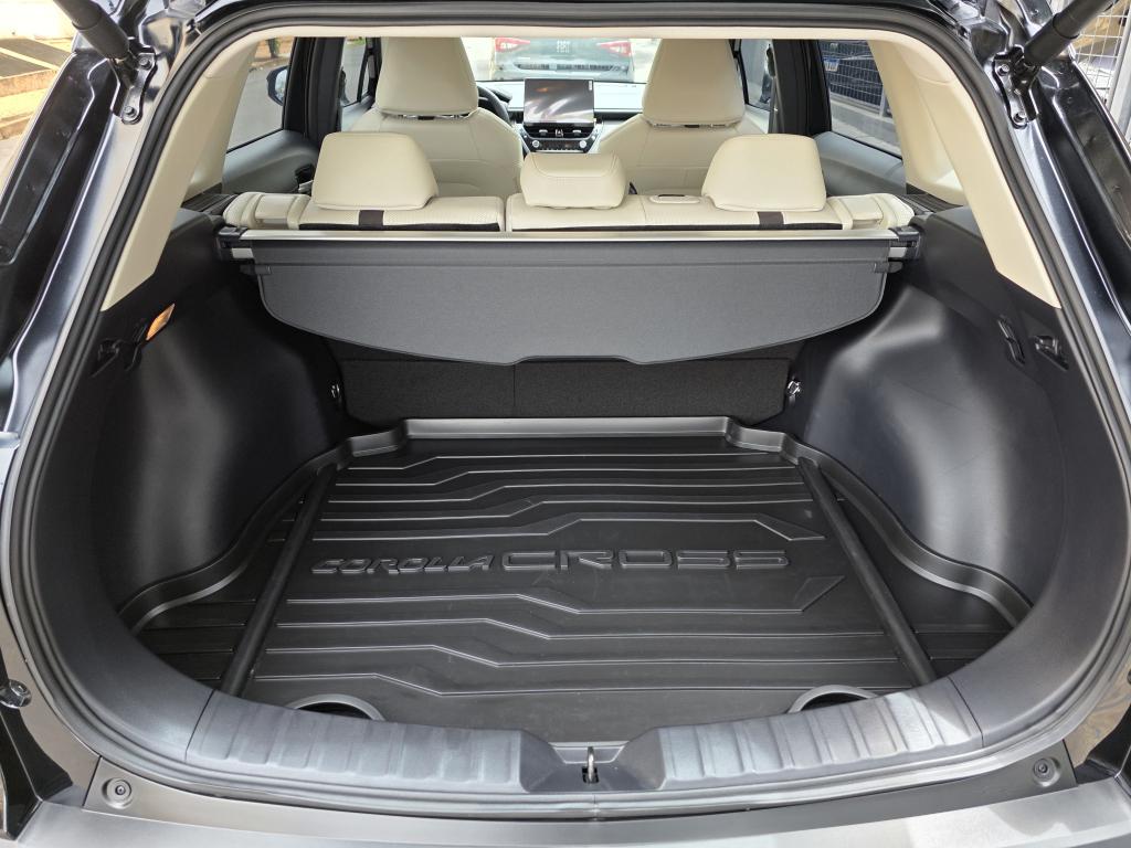 TOYOTA Corolla Cross - Foto