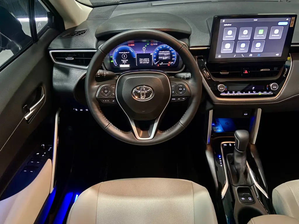 TOYOTA Corolla Cross - Foto