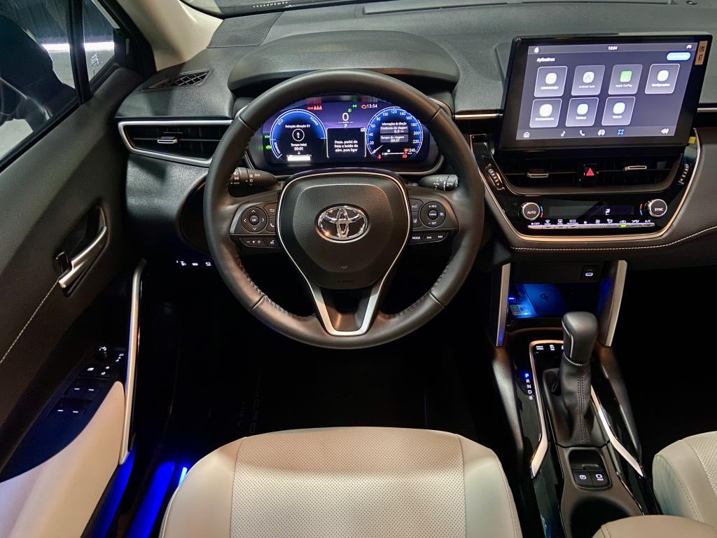 TOYOTA Corolla Cross - Foto