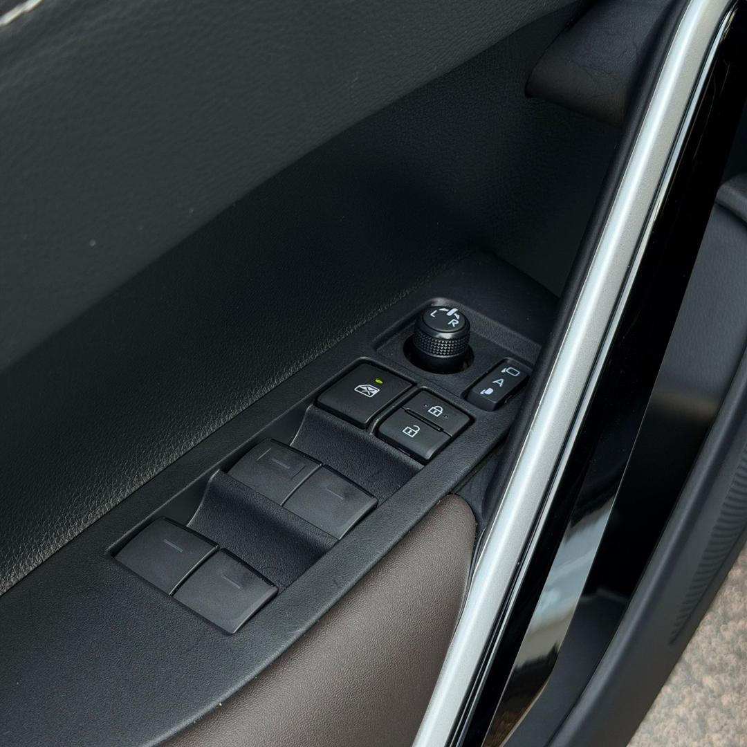 TOYOTA Corolla Cross - Foto