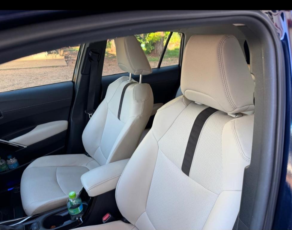 TOYOTA Corolla Cross - Foto