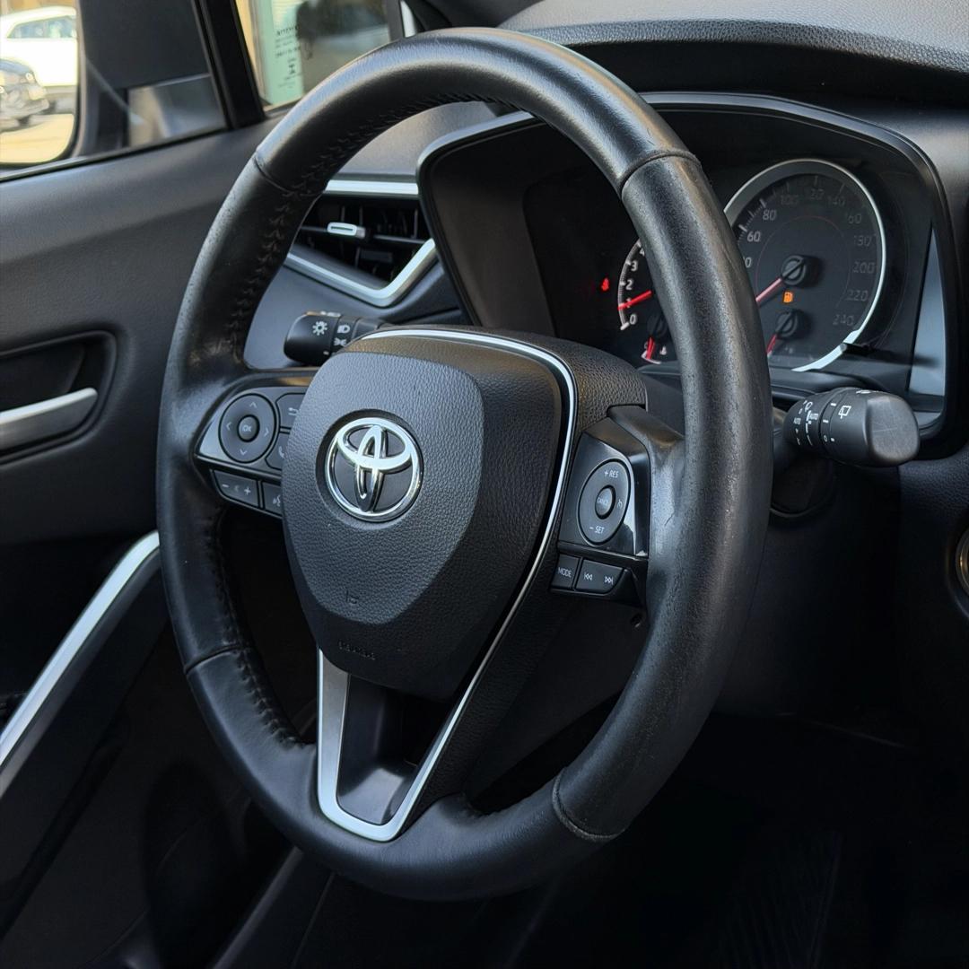 TOYOTA Corolla Cross - Foto