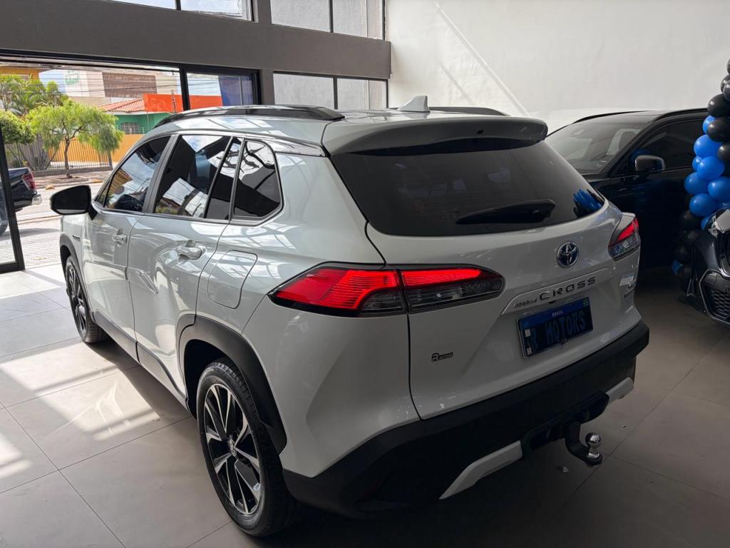 TOYOTA Corolla Cross - Foto
