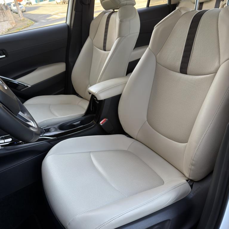 TOYOTA Corolla Cross - Foto