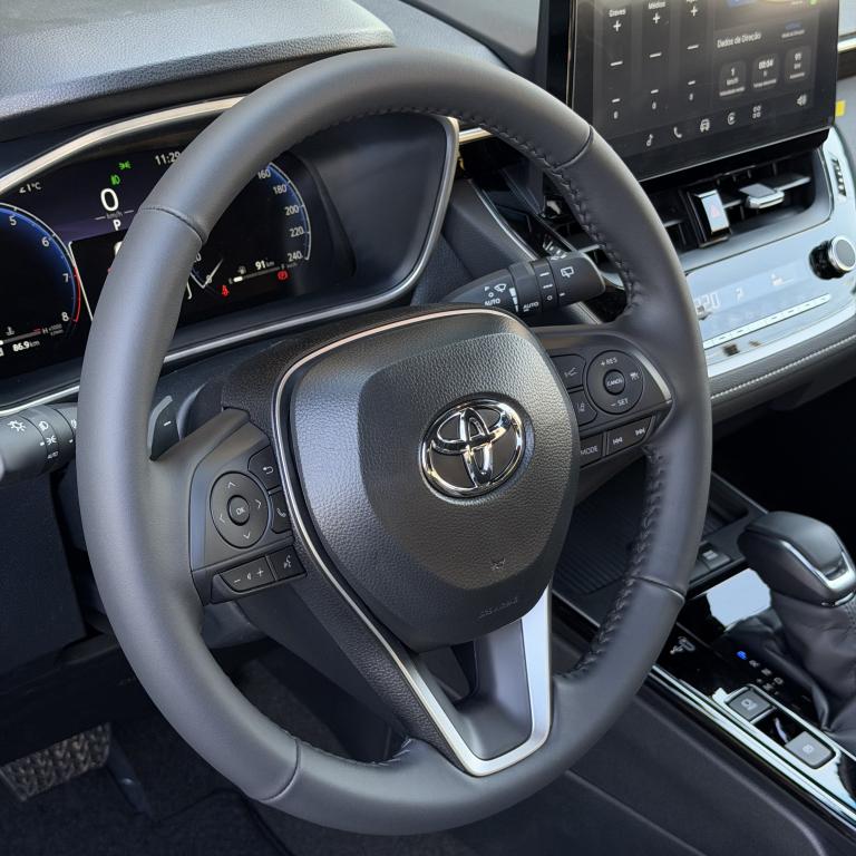 TOYOTA Corolla Cross - Foto