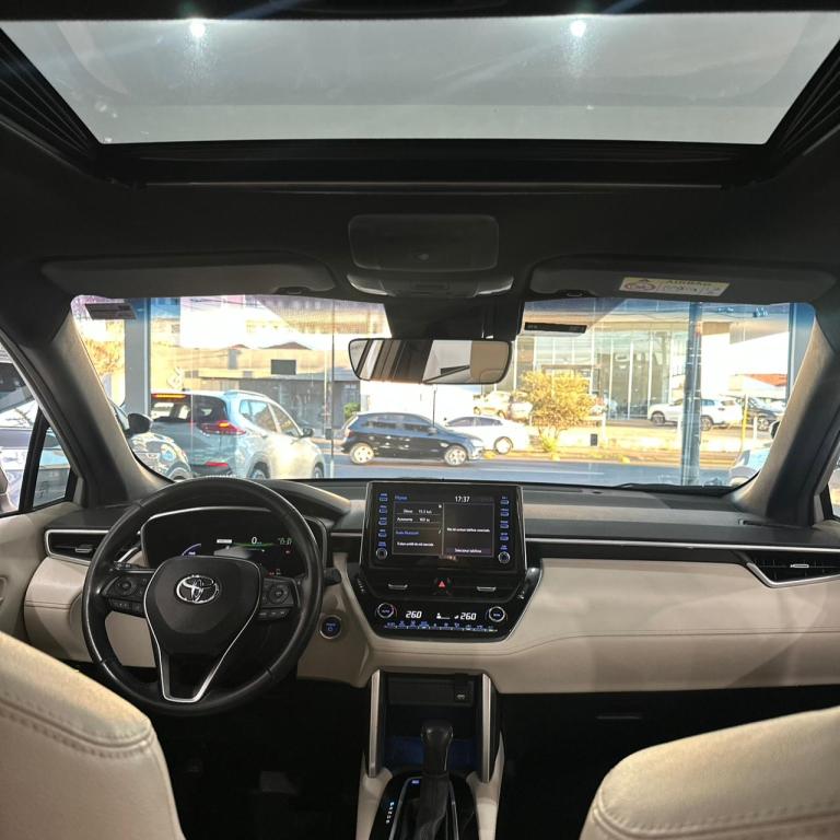 TOYOTA Corolla Cross - Foto