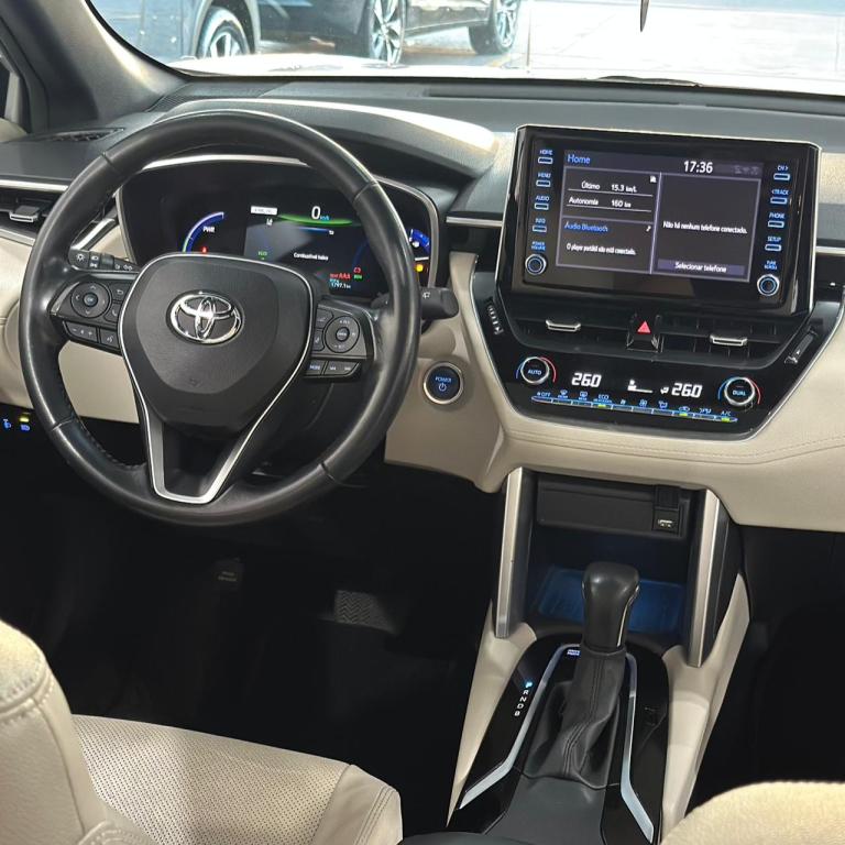 TOYOTA Corolla Cross - Foto